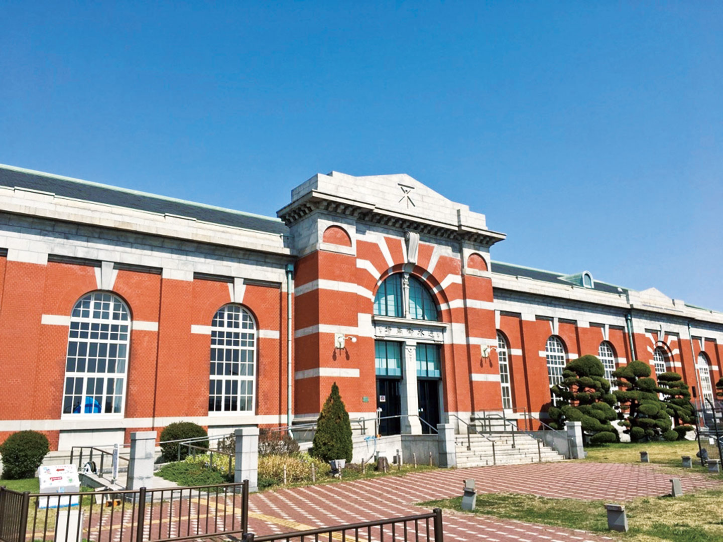 この文章はダミーです。文字の大きさ、量、字間、行間等を確認するために入れています。